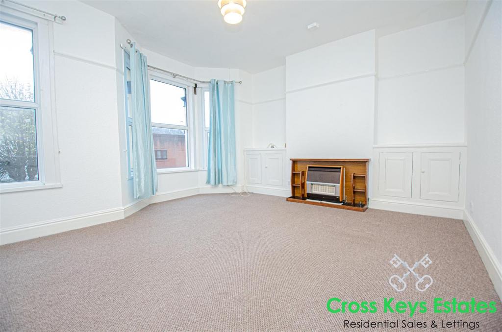 Sitting/Dining Room