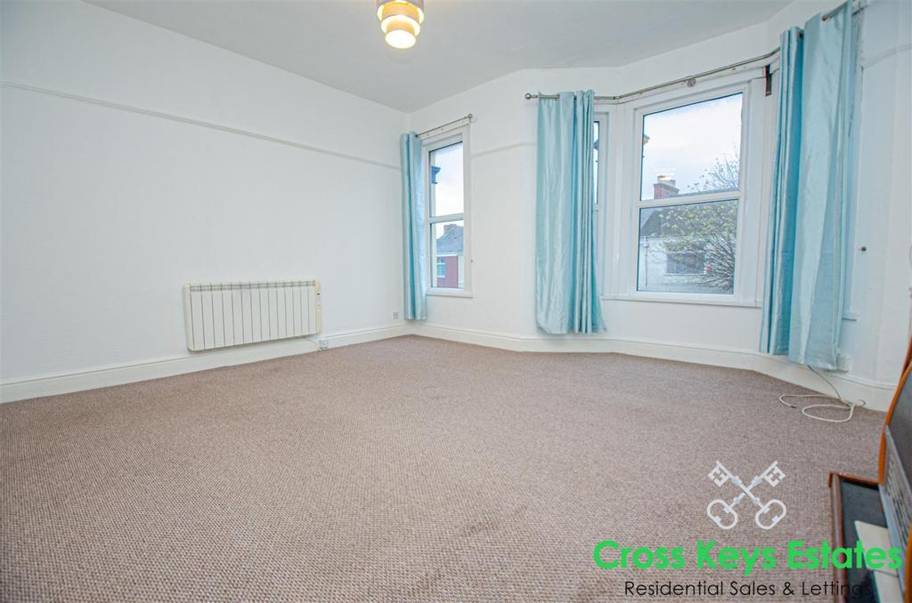 Sitting/Dining Room