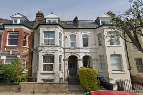 Clissold Crescent, Stoke Newington, London