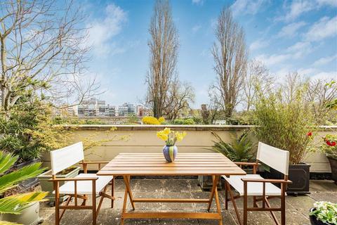 2 bedroom flat for sale, Holst Mansions, London SW13