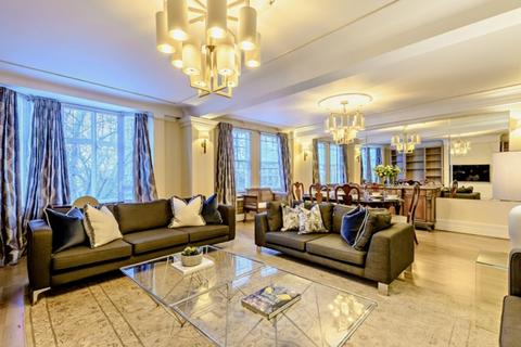 4 bedroom apartment to rent, Park Road, London NW8
