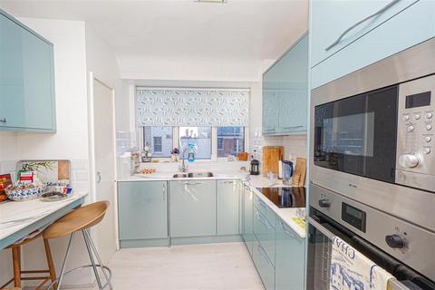 2 bedroom flat for sale, Robertson Terrace, Hastings