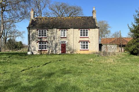 4 bedroom detached house for sale, Norwich Road, Hardingham