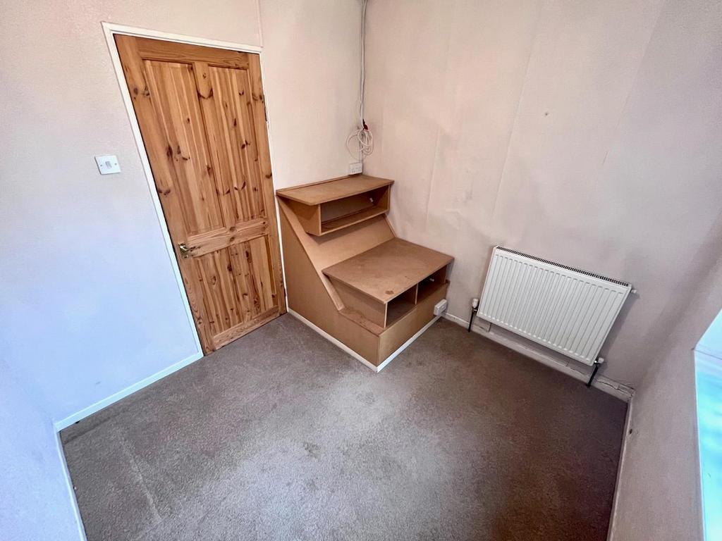 BEDROOM 3.jpg