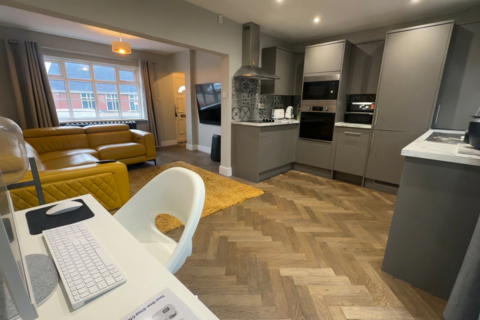 2 bedroom semi-detached house for sale, Lower Green, Tipton DY4