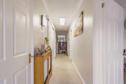 3 bedroom bungalow for sale, Kingston Mews, Clacton-on-Sea, CO15