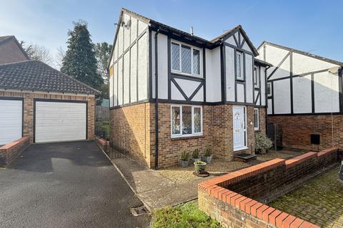 Pennine Gardens, Dibden Purlieu, SO45