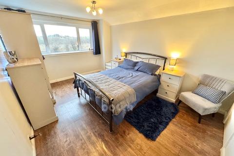 3 bedroom detached house for sale, 30 Crummock Gardens, Beith, KA15