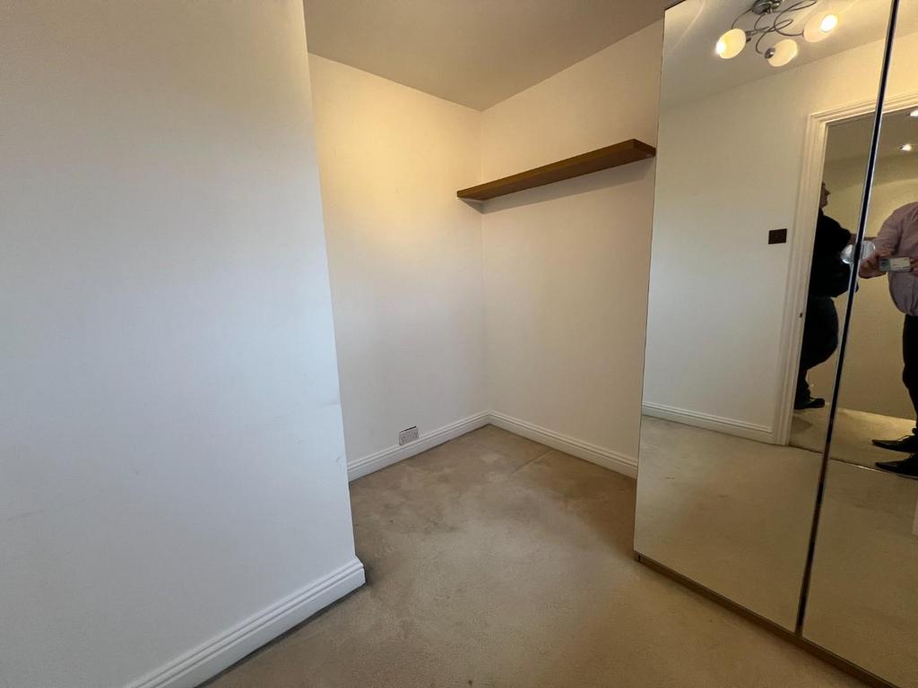 Bedroom 3.JPG