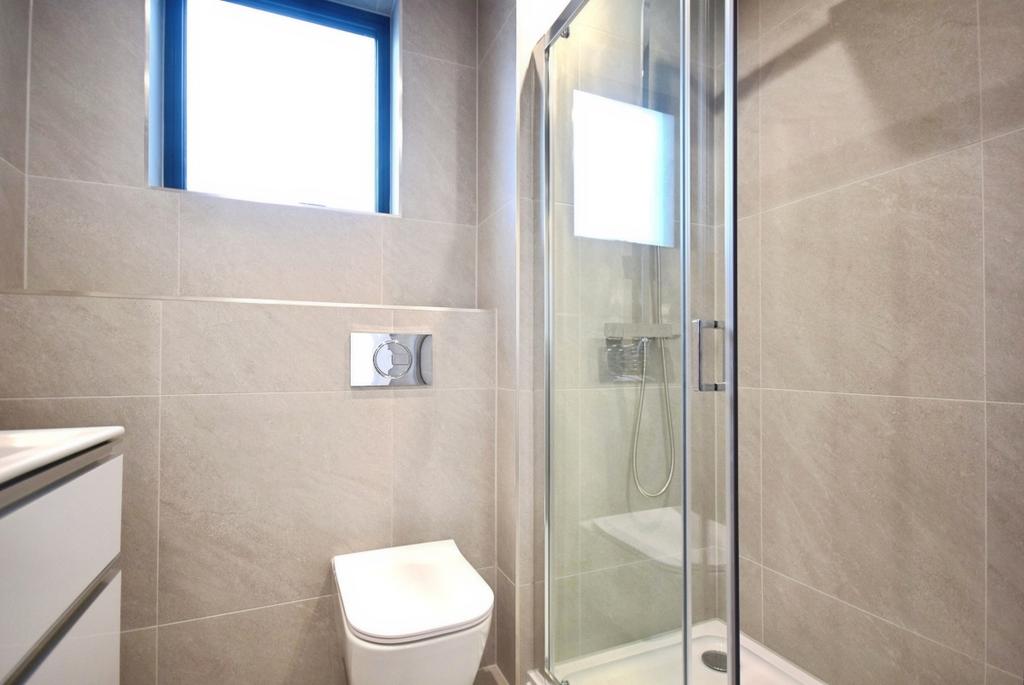 Emin 28 ensuite use