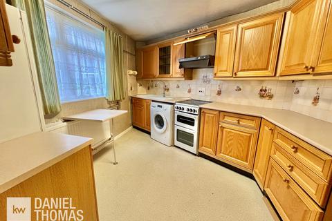 1 bedroom end of terrace house for sale, Margaret Close, Waltham Abbey, EN9