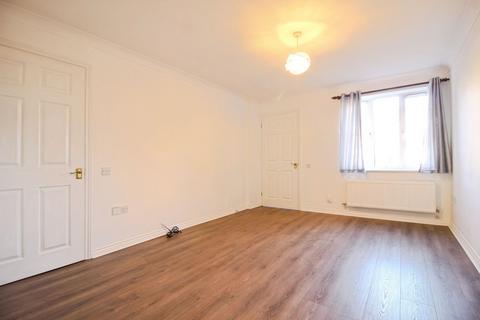 3 bedroom detached house to rent, Juno Way, Swindon SN5