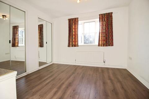 3 bedroom detached house to rent, Juno Way, Swindon SN5