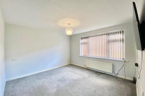 1 bedroom flat to rent, Lydgate Drive, New Mill, Holmfirth