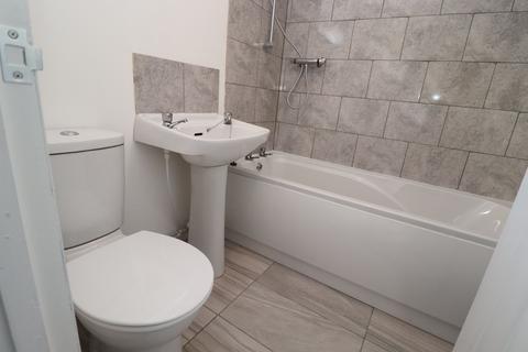 3 bedroom terraced house to rent, Villars Street, Warrington