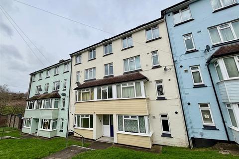 1 bedroom flat for sale, Austin Close, Frome BA11