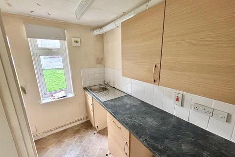 1 bedroom flat for sale, Austin Close, Frome BA11