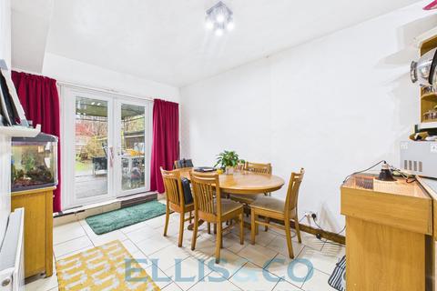 4 bedroom bungalow for sale, Birch Close, Hildenborough, Tonbridge, Kent, TN11