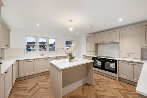 4 bedroom detached bungalow for sale, Church Street, Telford TF2
