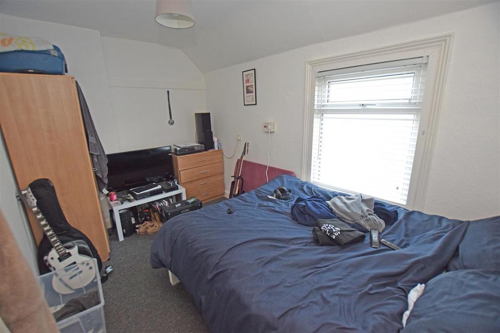 Bedroom4.jpg