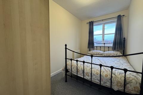 2 bedroom flat for sale, Georgette Drive, Salford, M3