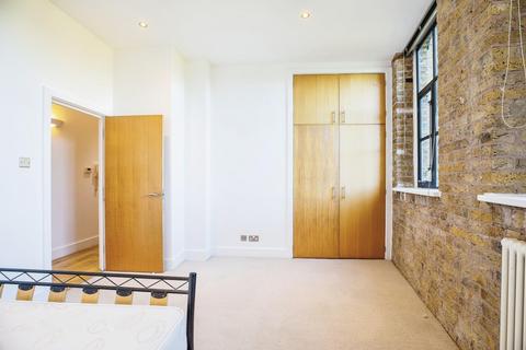 2 bedroom flat to rent, Thrawl Street, E1