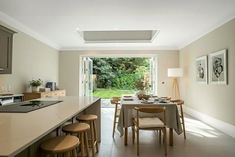 4 bedroom terraced house for sale, Oak Mount Place, Weybridge KT13