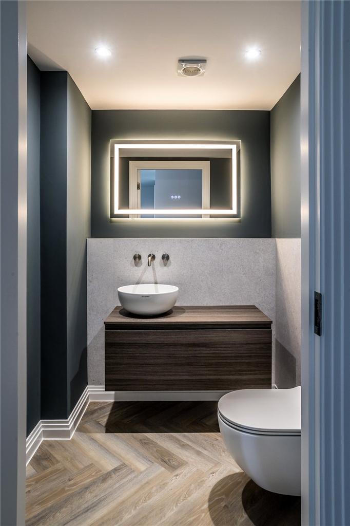 House. Partnership