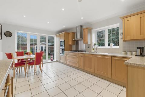 5 bedroom detached house for sale, Lanthorn Close, Lichfield, WS13