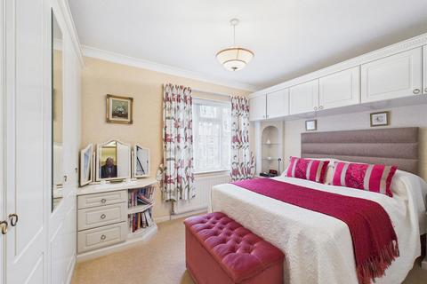 2 bedroom terraced house for sale, Avern Road, West Molesey