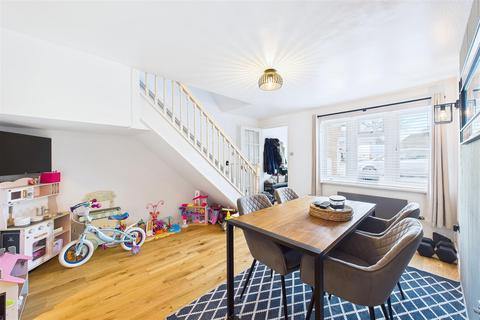 2 bedroom terraced house for sale, Popular riverbank location in Clevedon