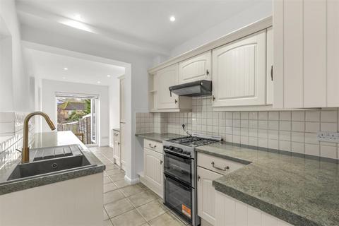 2 bedroom semi-detached house for sale, Hughenden Road, High Wycombe HP13