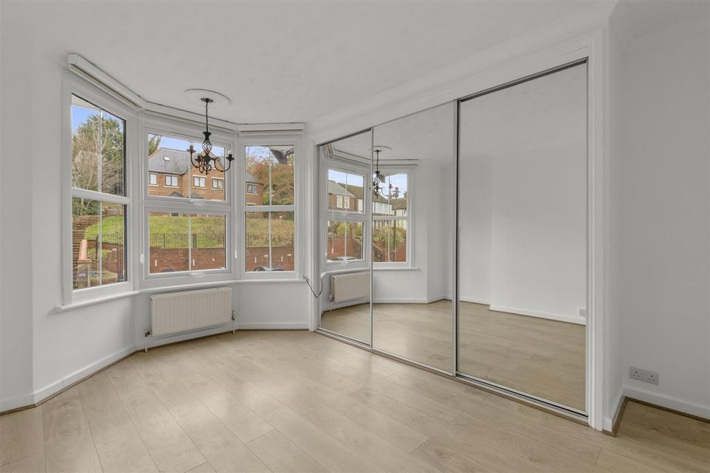 181 Hughenden Rd, HP13 5 PL-3.jpg