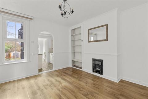 2 bedroom semi-detached house for sale, Hughenden Road, High Wycombe HP13