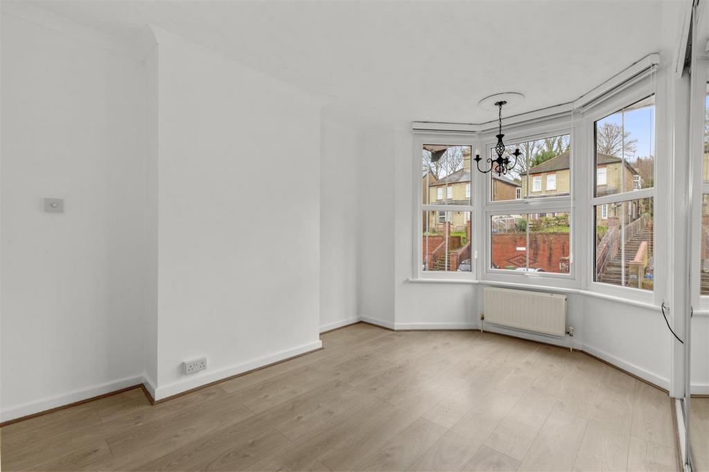 181 Hughenden Rd, HP13 5 PL-4.jpg
