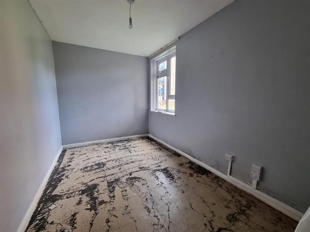 Lot Image1710891.jpg