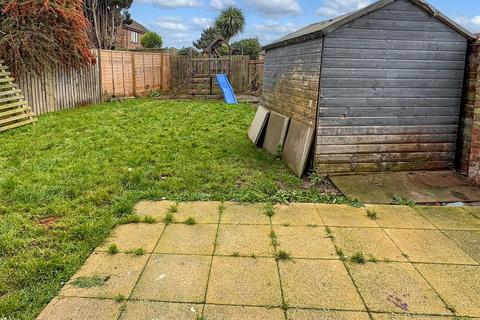 4 bedroom detached house for sale, Granary Way, Littlehampton BN17