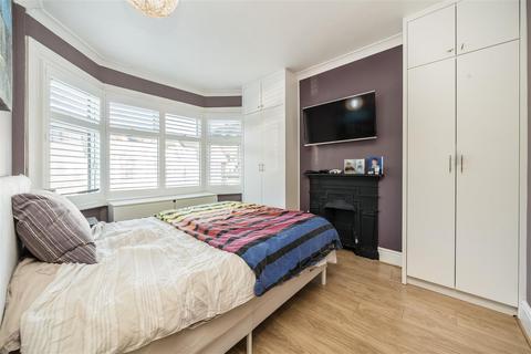 4 bedroom end of terrace house for sale, Drury Road, West Harrow, HA1 4BP