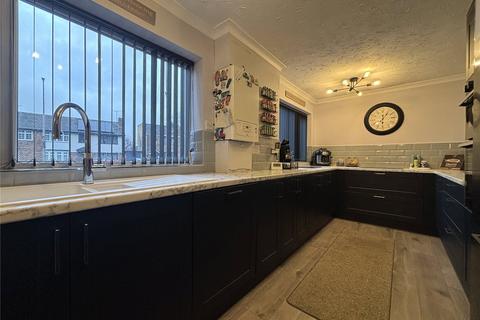 3 bedroom end of terrace house for sale, Walderslade Road, Walderslade, Kent, ME5