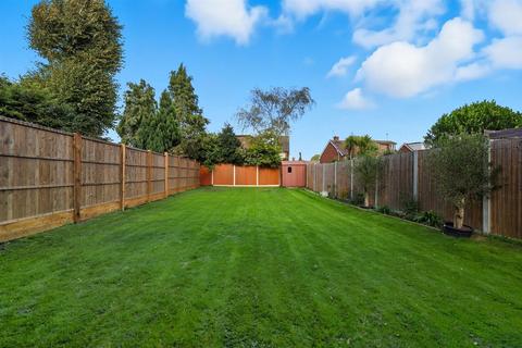 undefined, Pine Drive, Ingatestone