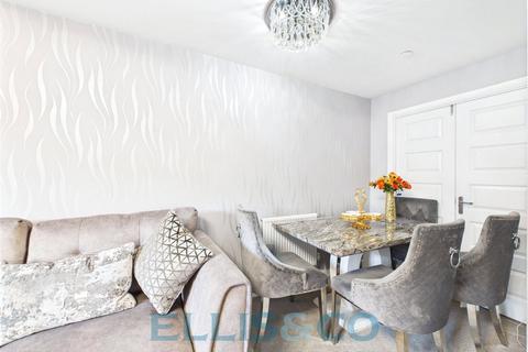 4 bedroom terraced house for sale, Crabapple Road, Tonbridge, Kent, TN9