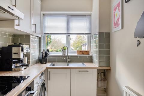2 bedroom ground floor flat for sale, Charlton Road, Andover, SP10 3LQ