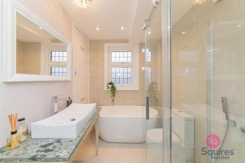 2 bedroom flat for sale, Long Lane, Finchley, London