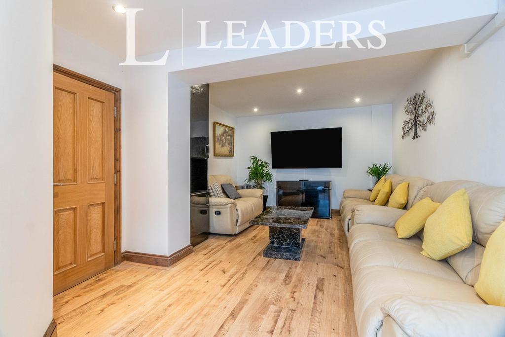 Living room 1