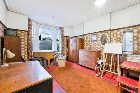 5 bedroom detached house for sale, St. Leonards Road, Surbiton KT6
