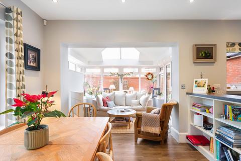 3 bedroom detached house for sale, Honeysuckle Avenue, Cheltenham, Gloucestershire, GL53