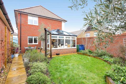 3 bedroom detached house for sale, Honeysuckle Avenue, Cheltenham, Gloucestershire, GL53