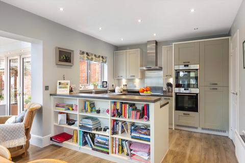 3 bedroom detached house for sale, Honeysuckle Avenue, Cheltenham, Gloucestershire, GL53