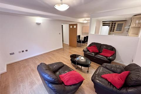 2 bedroom apartment to rent, Maxim 28, 21 Lionel Street, Birmingham