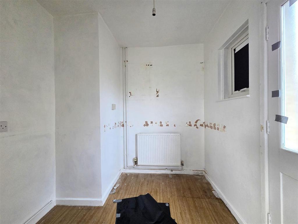 41 Heathfield - Utility.jpg